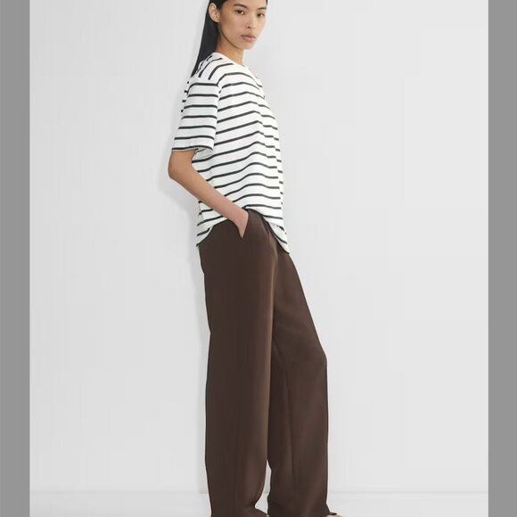 Aritzia Effortless Pant Short - Picture 4 of 8